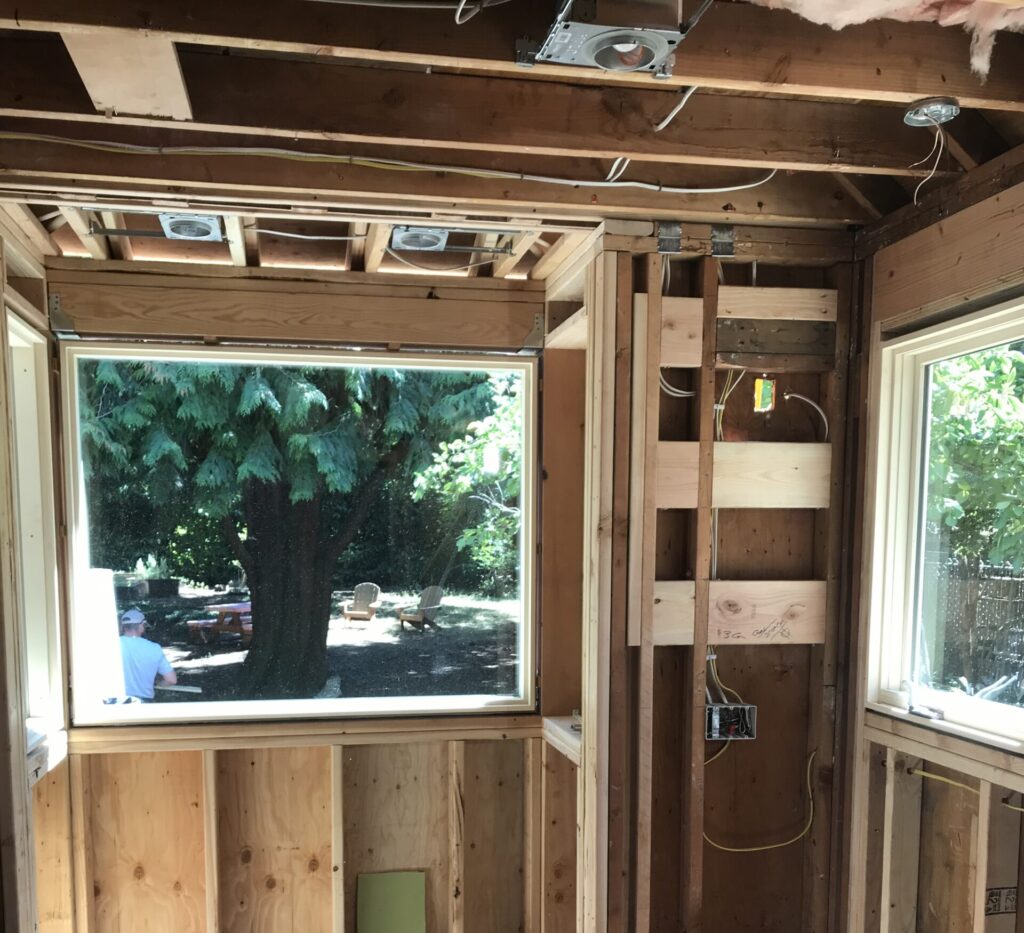 C8C3B4C5-E85B-44A4-91BD-A77B7662ABF0